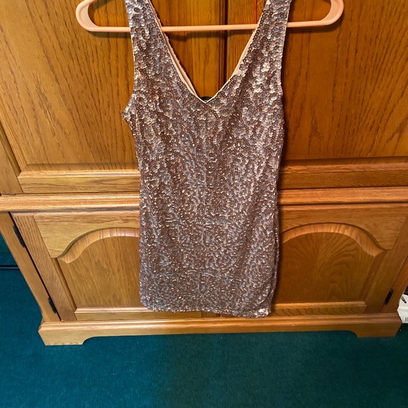 Gold casual dress - Picture 2 of 5